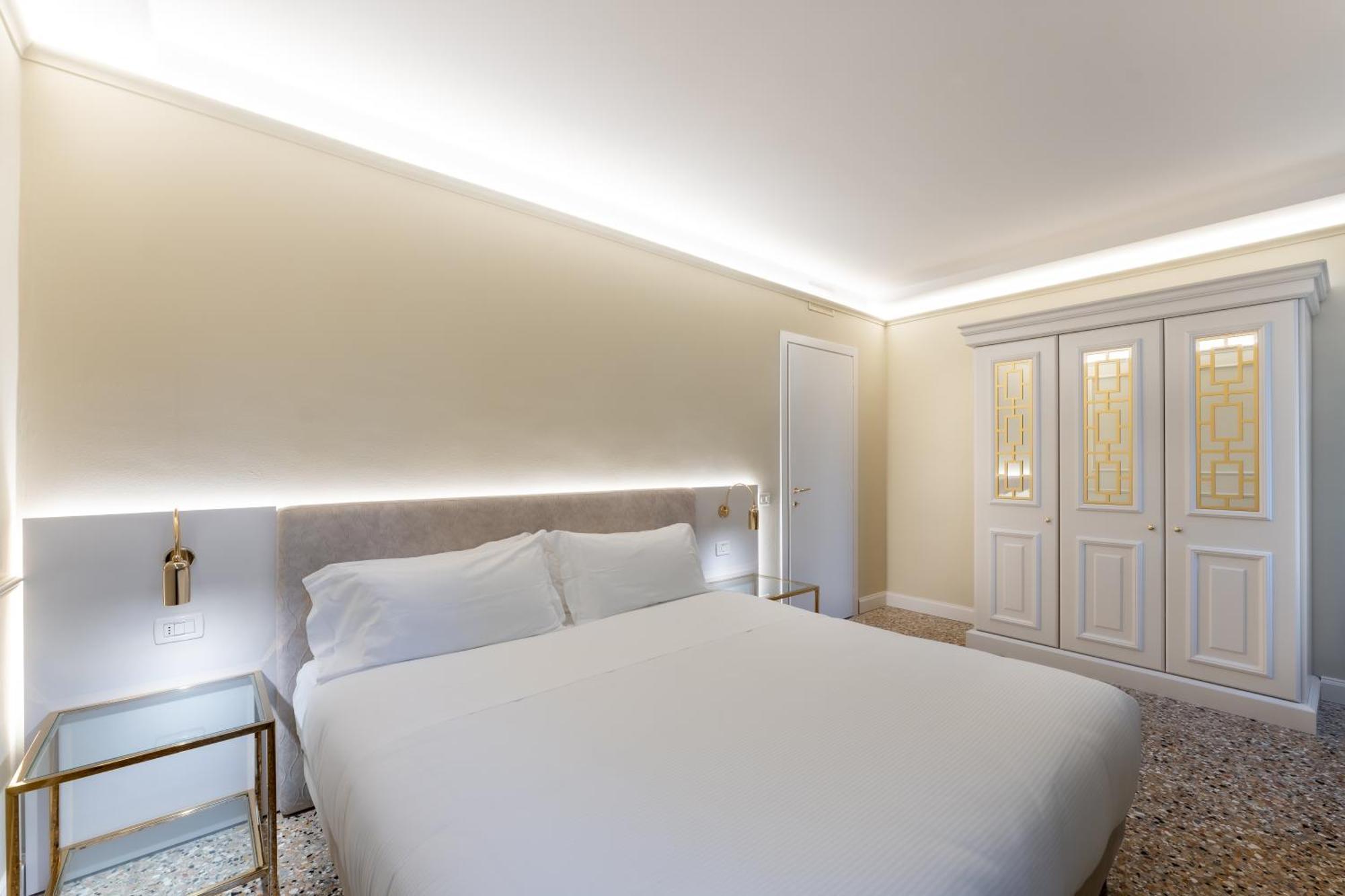 San Vio Palace Luxury Apartments Venetië Buitenkant foto