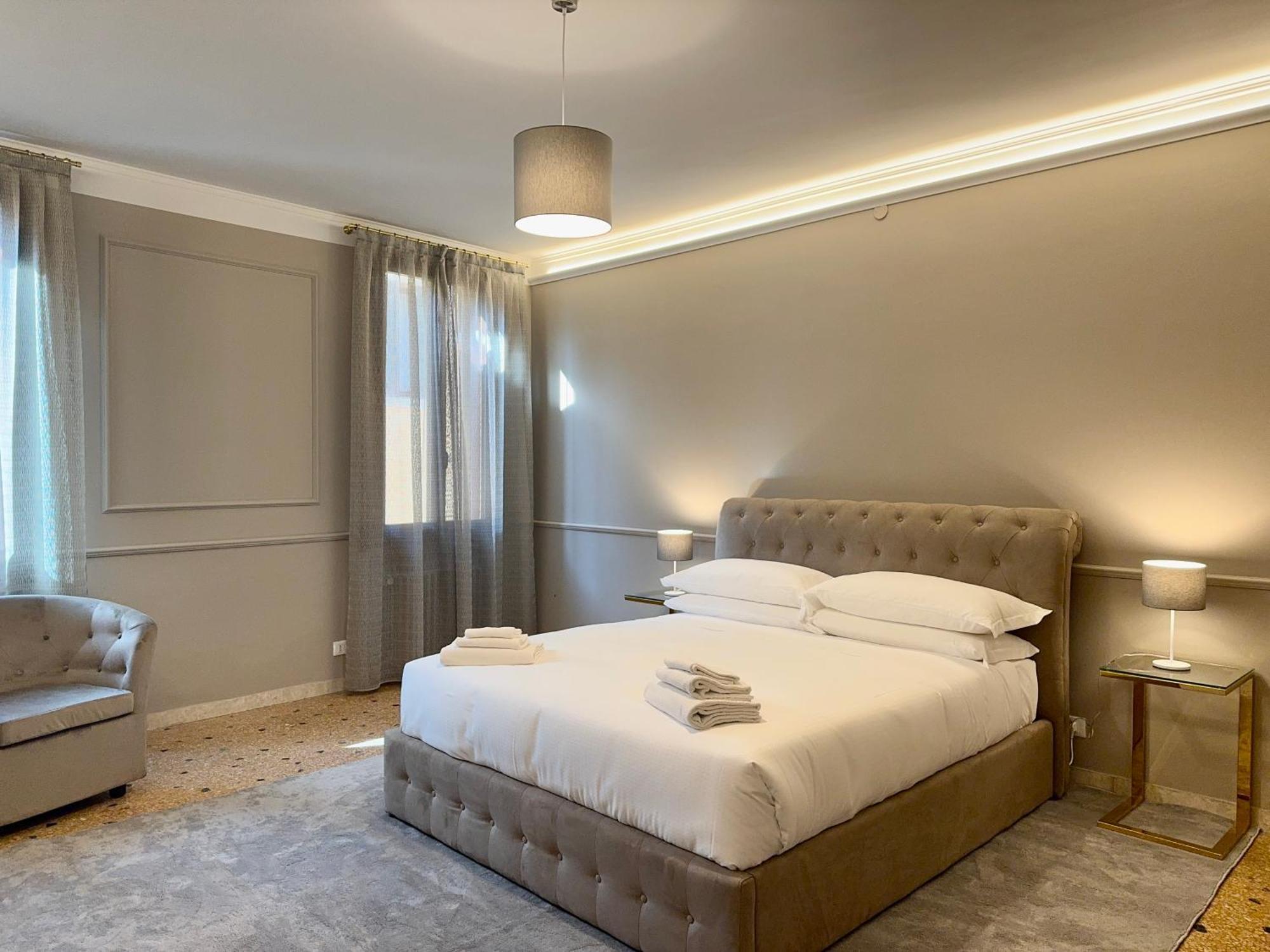 San Vio Palace Luxury Apartments Venetië Buitenkant foto