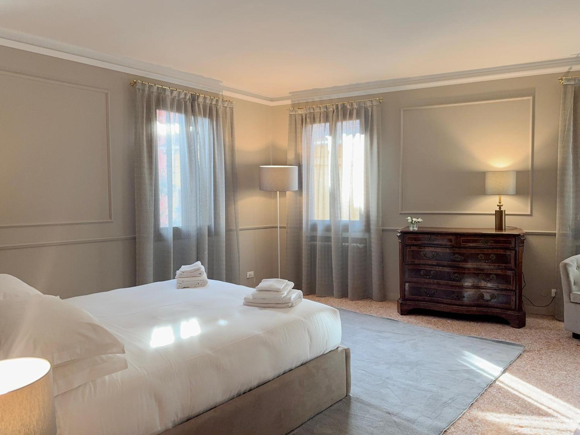 San Vio Palace Luxury Apartments Venetië Buitenkant foto