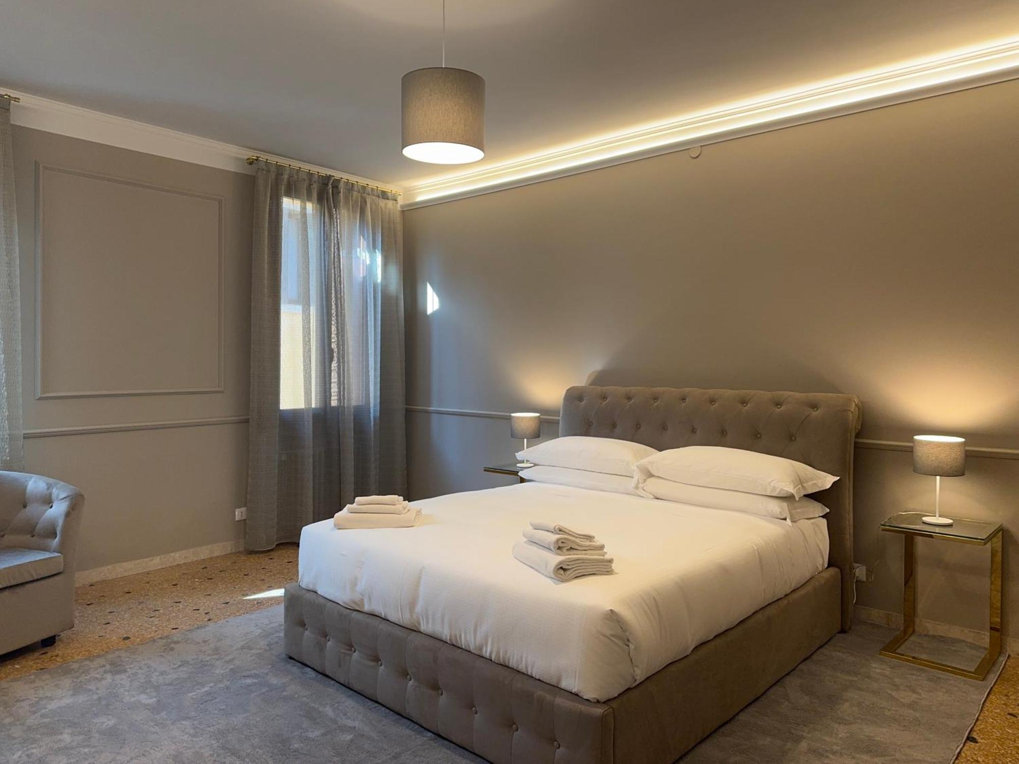 San Vio Palace Luxury Apartments Venetië Buitenkant foto