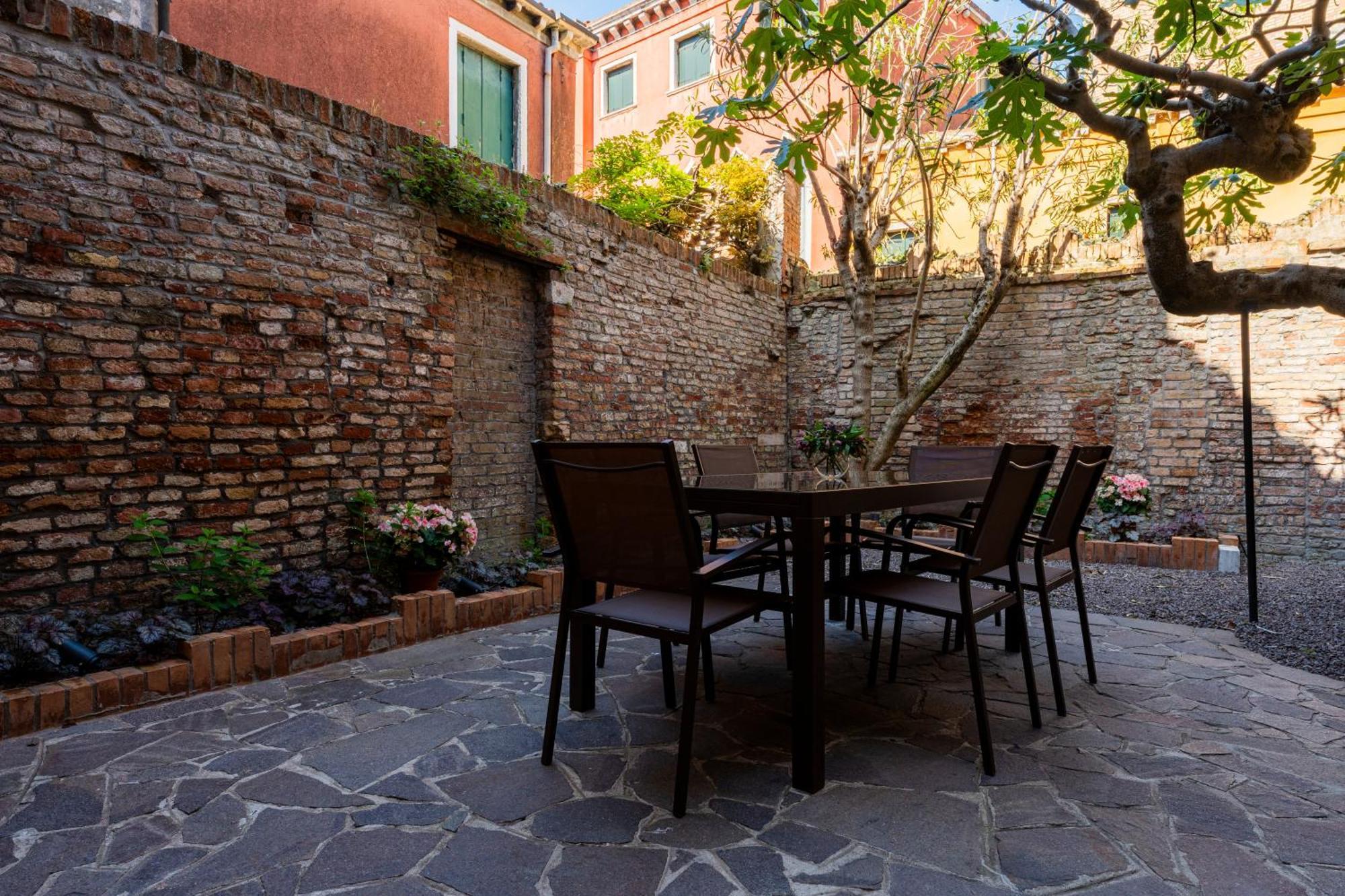San Vio Palace Luxury Apartments Venetië Buitenkant foto
