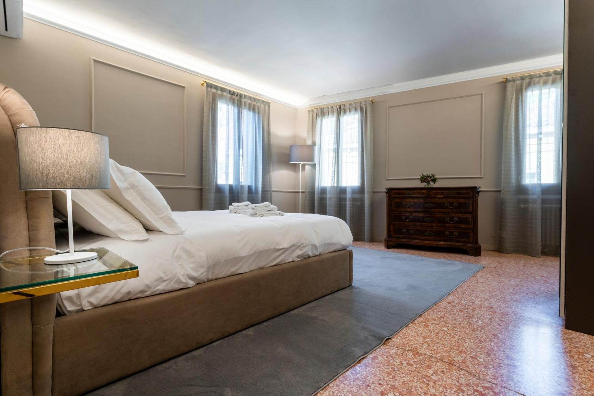 San Vio Palace Luxury Apartments Venetië Buitenkant foto